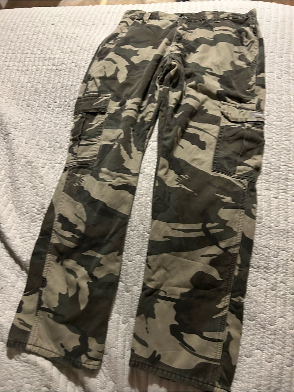 Wrangler Women's Camouflage Cargo Pants - Olive Green & Khaki